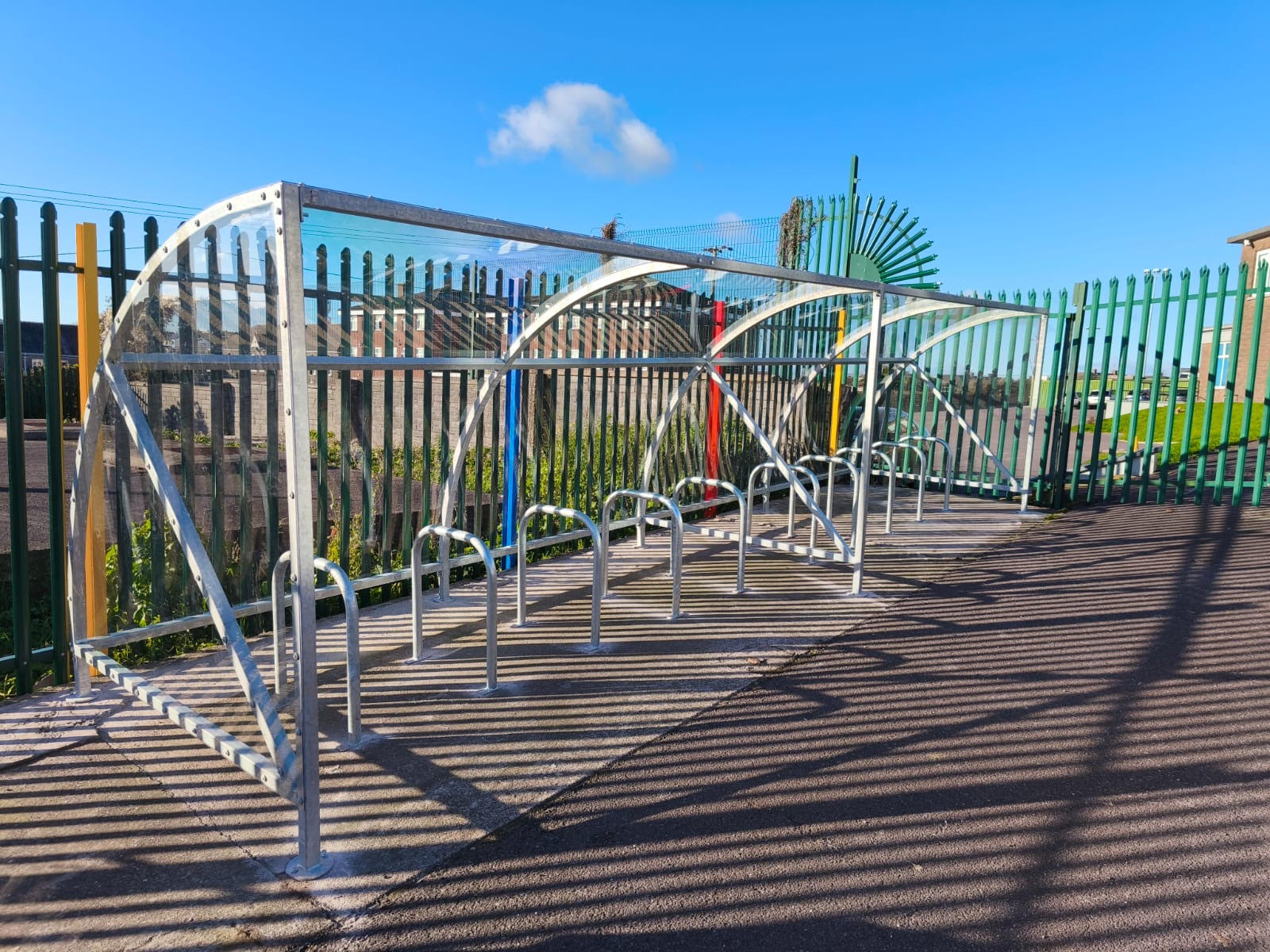Curved Cycle Shelter (20 space)