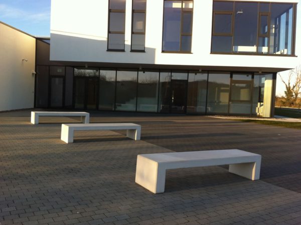 Domino Bench