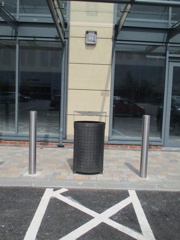 Arco Litter Bin - Image 2
