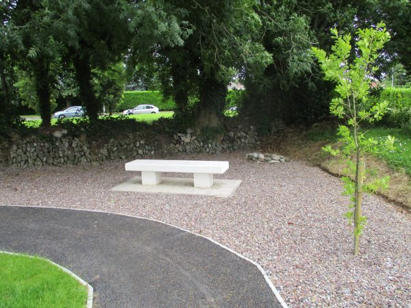 Dolmen Bench - Image 2