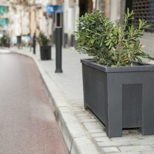 Castit Roadside Flower Pot