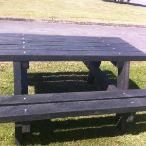 recycled plastic picnic seat